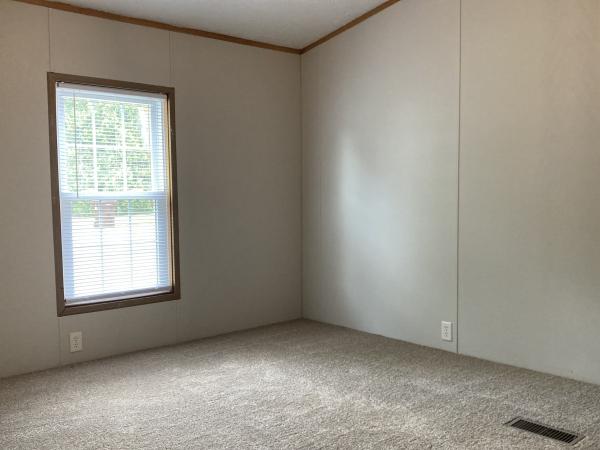 2007 Dutch Housing n/a Mobile Home