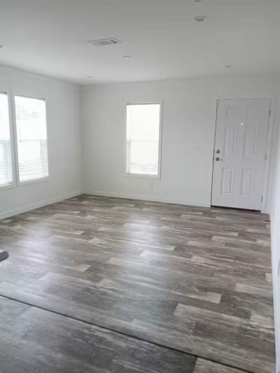 Photo 4 of 12 of home located at 250 Nelle Avenue # 6 Panama City, FL 32404