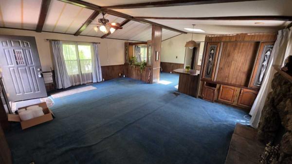 1986 Victorian Manufactured Home