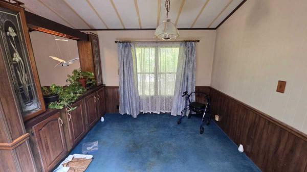 1986 Victorian Manufactured Home
