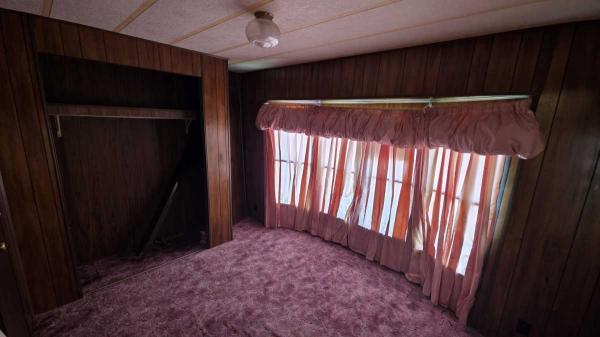 1986 Victorian Manufactured Home