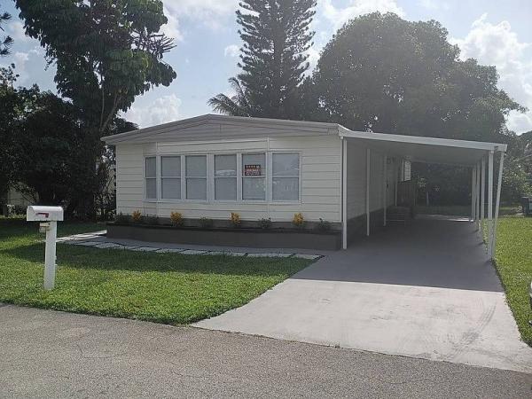 1980 PRES Mobile Home For Sale
