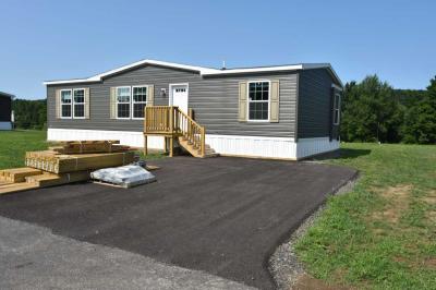 Photo 4 of 27 of home located at 5600 Shute Rd La Fayette, NY 13084