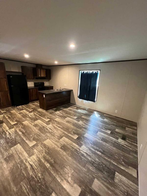 2023 Mobile Home
