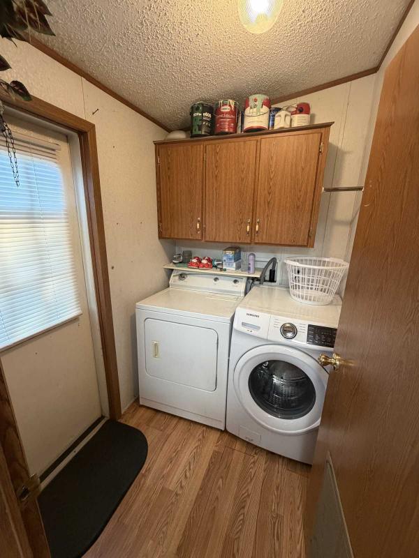 1996 M/M MH Mobile Home