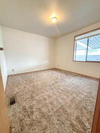 1989 Silver Manufactured Home