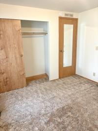 1989 Silver Manufactured Home