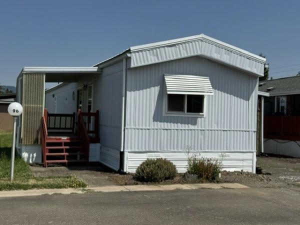 1996 FLEETWOOD Mobile Home For Sale