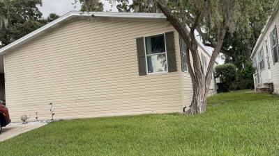 Photo 3 of 26 of home located at 3148 Bending Oak Drive Plant City, FL 33563