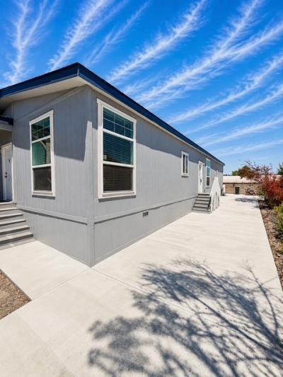 Photo 2 of 20 of home located at 26424 Doveweed Canyon Country, CA 91351