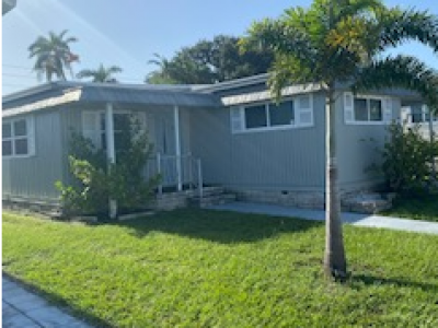 Mobile Home at 7100 Ulmerton Road Lot 1056 Largo, FL 33771