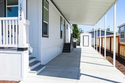 Photo 5 of 48 of home located at 13040 Bonita Vista #250 Poway, CA 92064