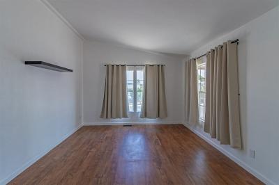 Photo 5 of 22 of home located at 2485 W. Wigwam Ave. Las Vegas, NV 89123