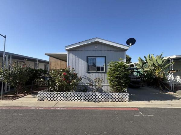 1990 Champion Manufactured Home