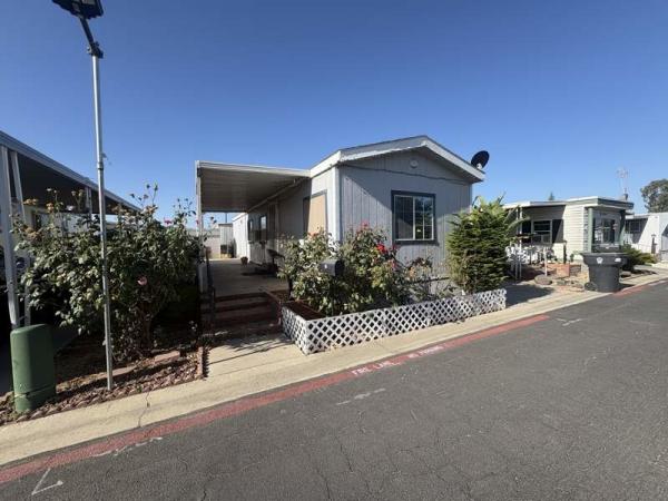 1990 Champion Manufactured Home