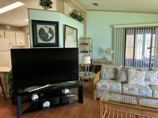 1986 SCHU Manufactured Home