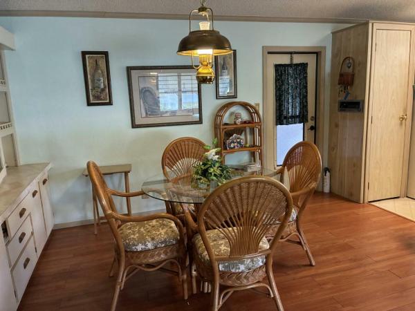 1986 SCHU Manufactured Home
