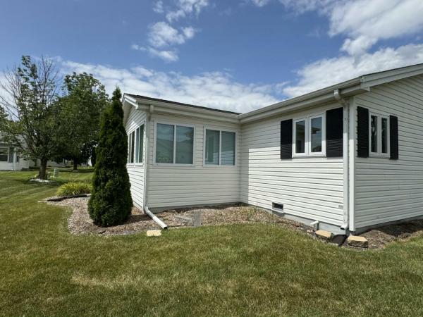 1998 Hi-Tech Saratoga Manufactured Home