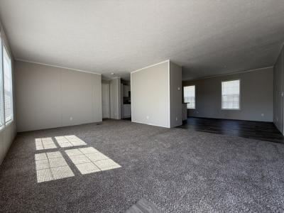 Photo 2 of 9 of home located at 610 Red Oak Court Flint, MI 48506