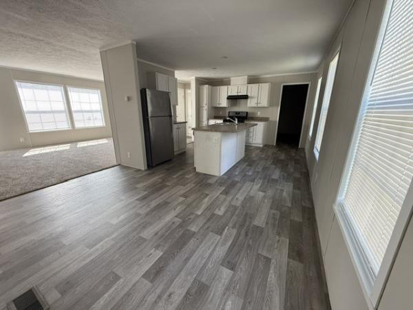 2022 Champion RFN2856907 Mobile Home