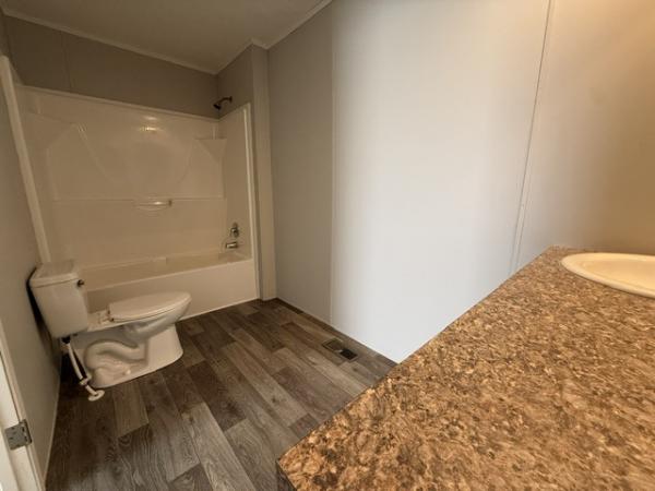 2022 Champion RFN2856907 Mobile Home