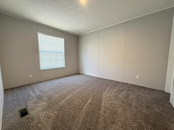 2022 Champion RFN2856907 Mobile Home