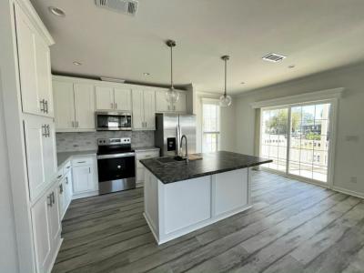 Mobile Home at 115 North Lake Drive Leesburg, FL 34788