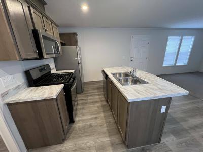 Photo 4 of 25 of home located at 15962 Villaire #448 Clinton Township, MI 48038