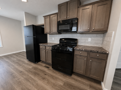 Photo 5 of 25 of home located at 38089 Marlene #581 Clinton Township, MI 48038
