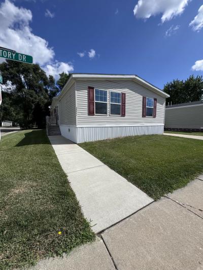 Photo 3 of 10 of home located at 46274 Tory Macomb, MI 48044