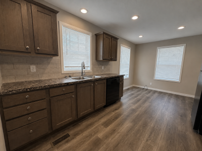 Photo 4 of 25 of home located at 38010 St. Tropez Drive #692 Clinton Township, MI 48038