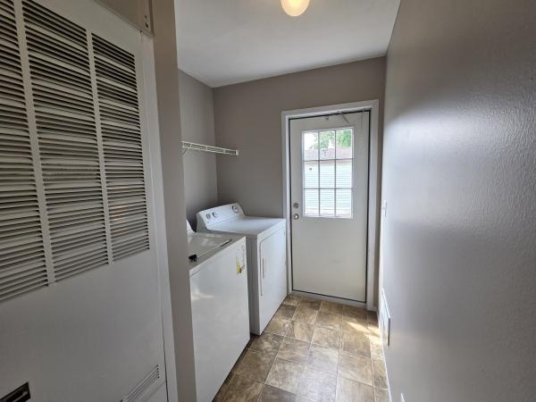2011 Crest Mobile Home