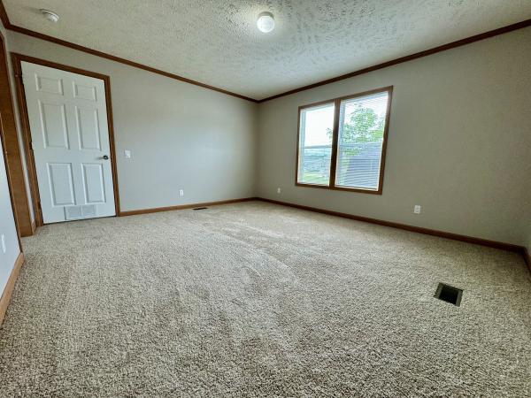 2016 FAIRMONT 430HH28563B Mobile Home
