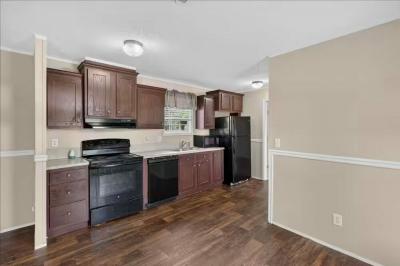 Photo 3 of 24 of home located at 8518 Gibsonton Dr 72 Gibsonton, FL 33534