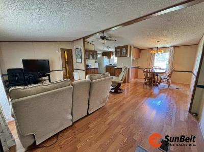 Photo 5 of 17 of home located at 2205 Us Hwy 441 Unit D Leesburg, FL 34748