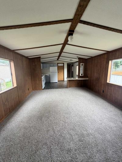 Photo 5 of 17 of home located at 301 Mantle Ave #295Kc Jackson, MI 49202