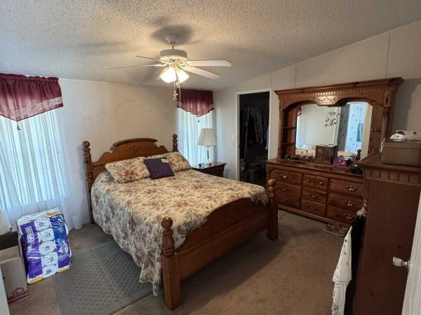 2007 Beacon Hills Series/Fleetwood  4443B Manufactured Home