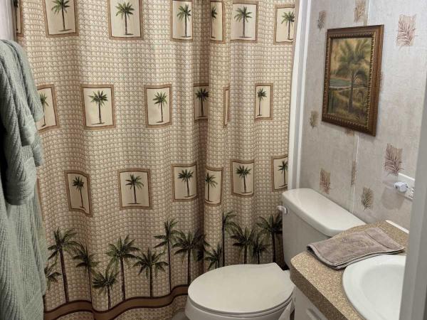 2007 Beacon Hills Series/Fleetwood  4443B Manufactured Home