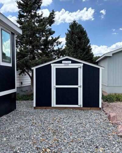 Photo 3 of 29 of home located at 1095 Western Drive Colorado Springs, CO 80915