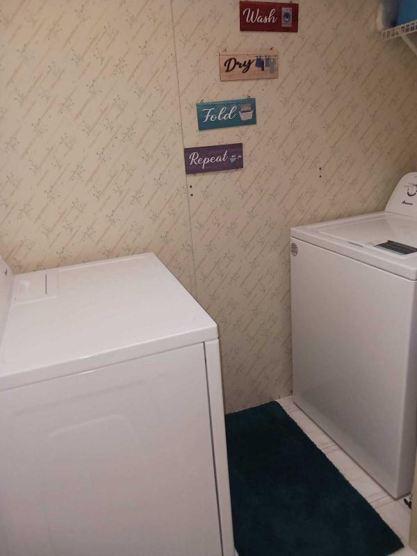 1990 TROP Manufactured Home