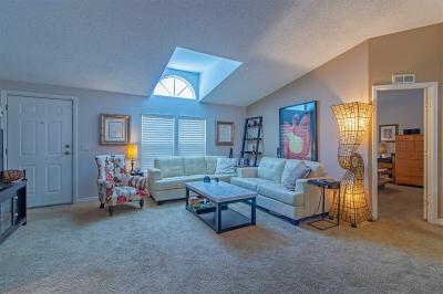 Photo 3 of 27 of home located at 169 Day St. Henderson, NV 89074