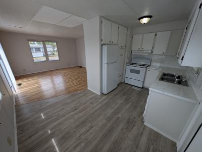 Photo 4 of 19 of home located at 603 63rd Ave W #S20 Bradenton, FL 34207