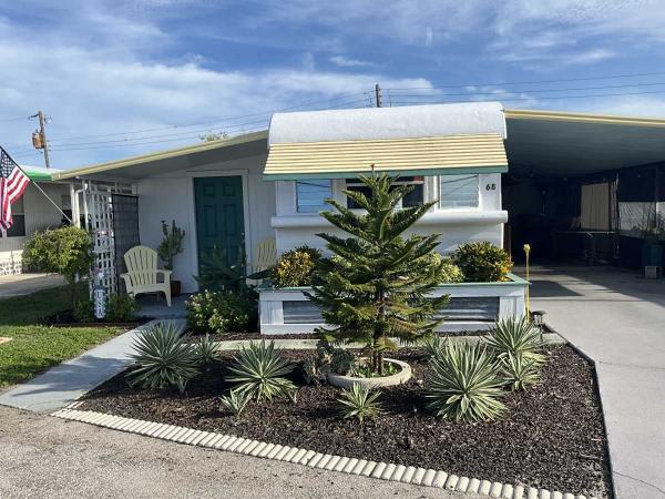 Photo 1 of 2 of home located at 6904 Cortez Rd W #68 Bradenton, FL 34210