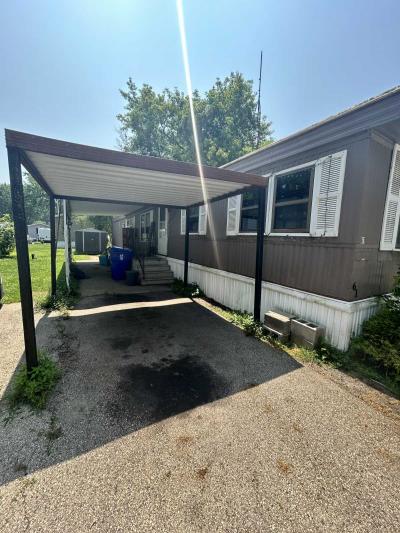 Photo 4 of 18 of home located at 9002 N. Sheridan, Lot 61 Kenosha, WI 53143