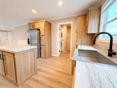 Photo 2 of 41 of home located at 4000 E 134th Street #1100 Chicago, IL 60633