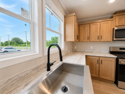 Photo 4 of 41 of home located at 4000 E 134th Street #1100 Chicago, IL 60633