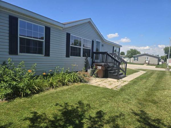 2003  Mobile Home For Sale