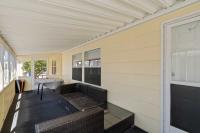 1994 Bonnavilla Manufactured Home