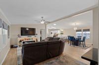 1994 Bonnavilla Manufactured Home
