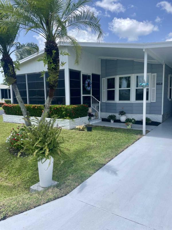 1989  Mobile Home For Sale
